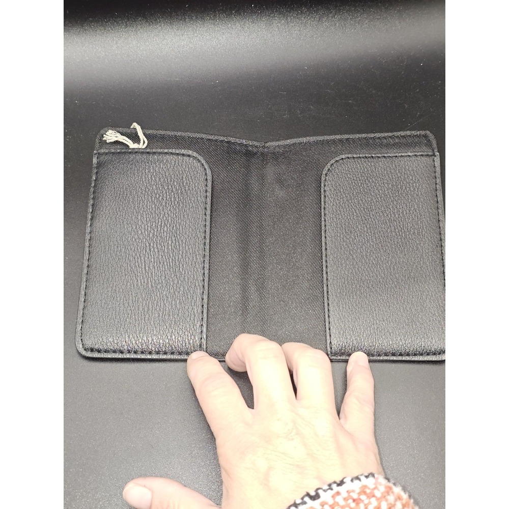 A New Day Black Pebbled Passport Wallet New With Tags - Picture 3 of 7